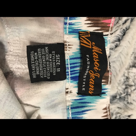 Masoi- Shorts 99% cotton with 1% spandex - Picture 8 of 9